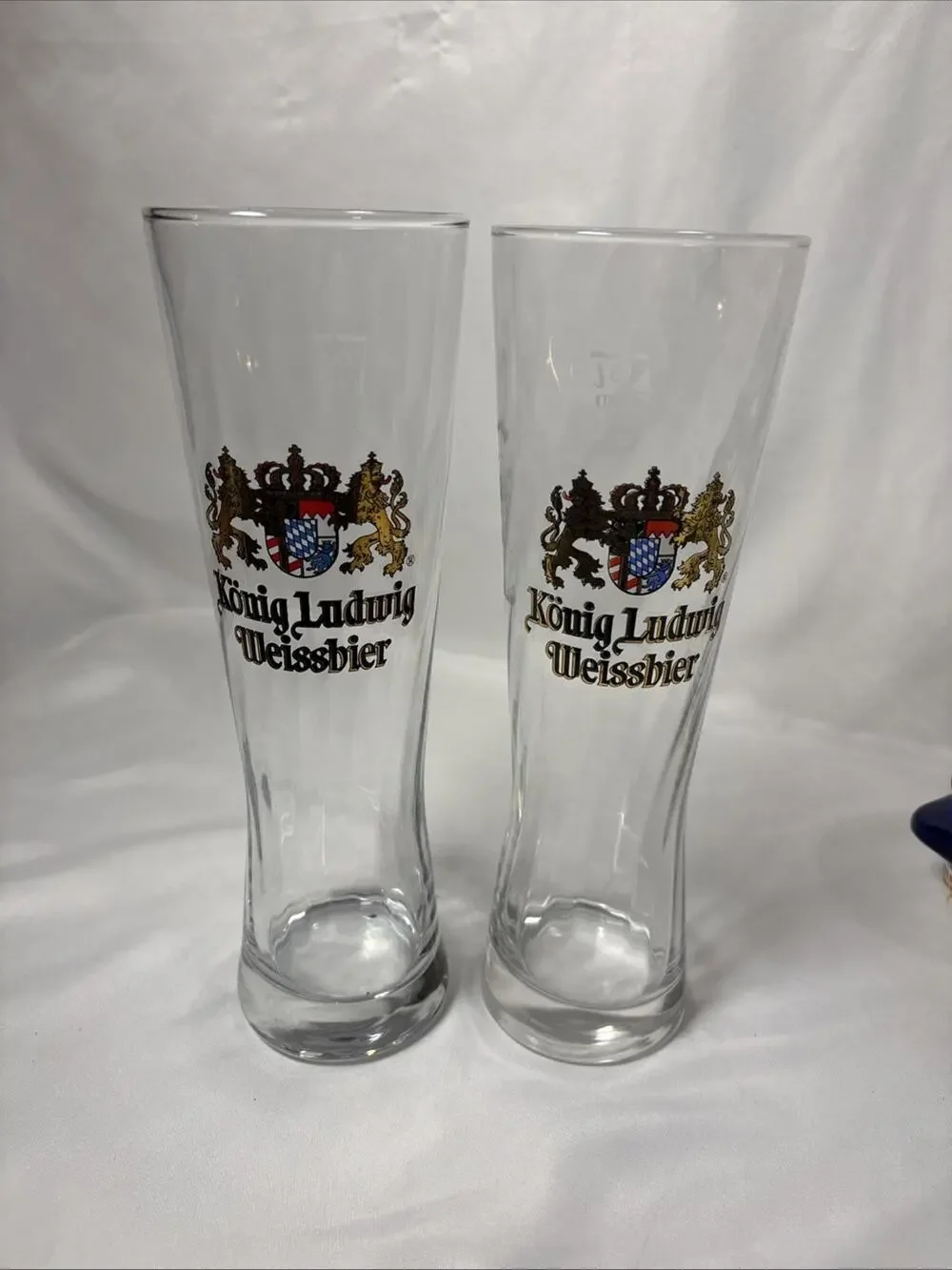 Konig Ludwig Weissbier tall pilsner-style beer glass , 0.5L capacity ( SET OF 2)